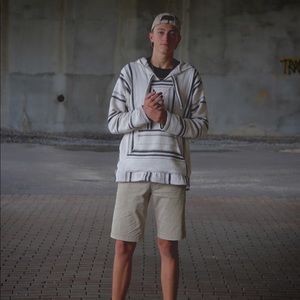 Meet your Posher, Seth